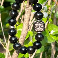 Obsidian สร้อยข้อมือหินออบซิเดียน 12mm พร้อม charm หัวสิงโต สัญลักษณ์แห่งความแข็งแกร่งและความกล้าหาญ